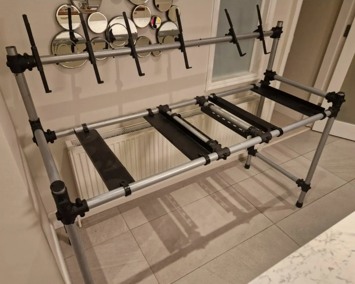 DJ Stand - Image 1