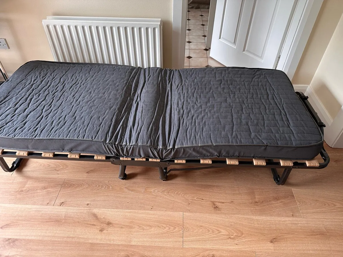 Folding single bed - Image 2