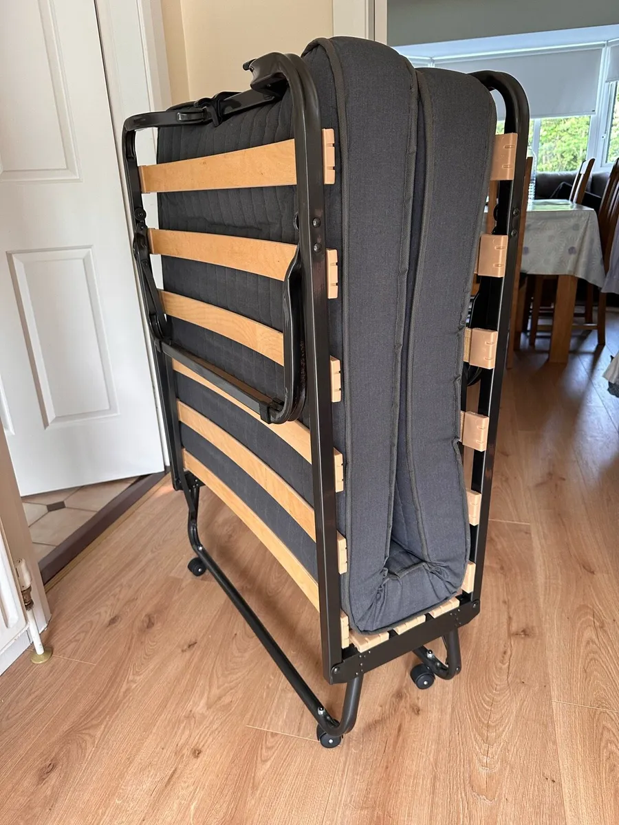 Folding single bed - Image 3