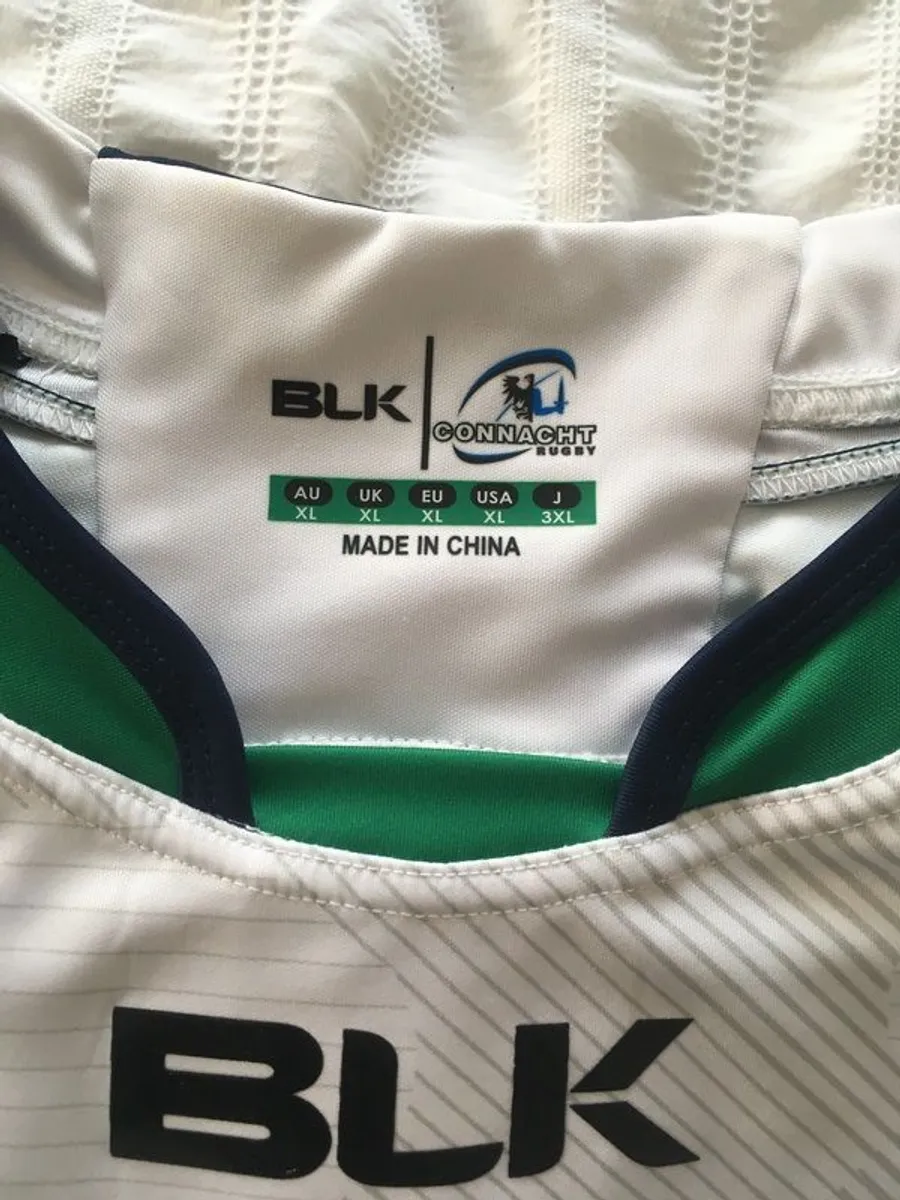 Connacht 2016 Pro12 squad signed jersey - Image 3