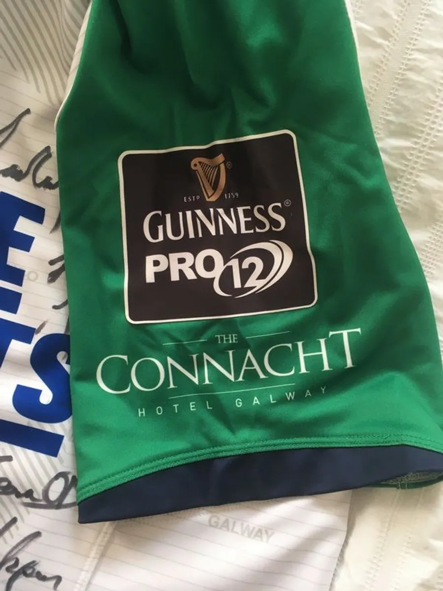 Connacht 2016 Pro12 squad signed jersey - Image 4