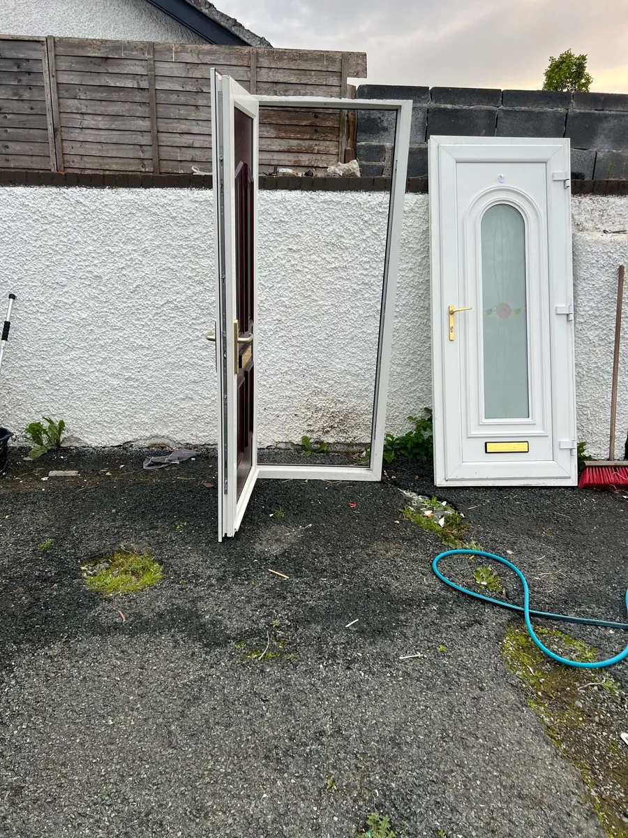 Pvc front door - Image 3