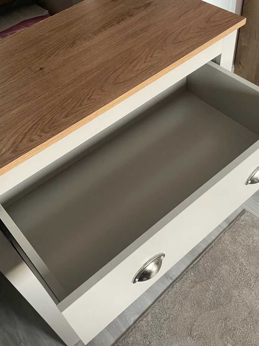 Chest of drawers - Image 2