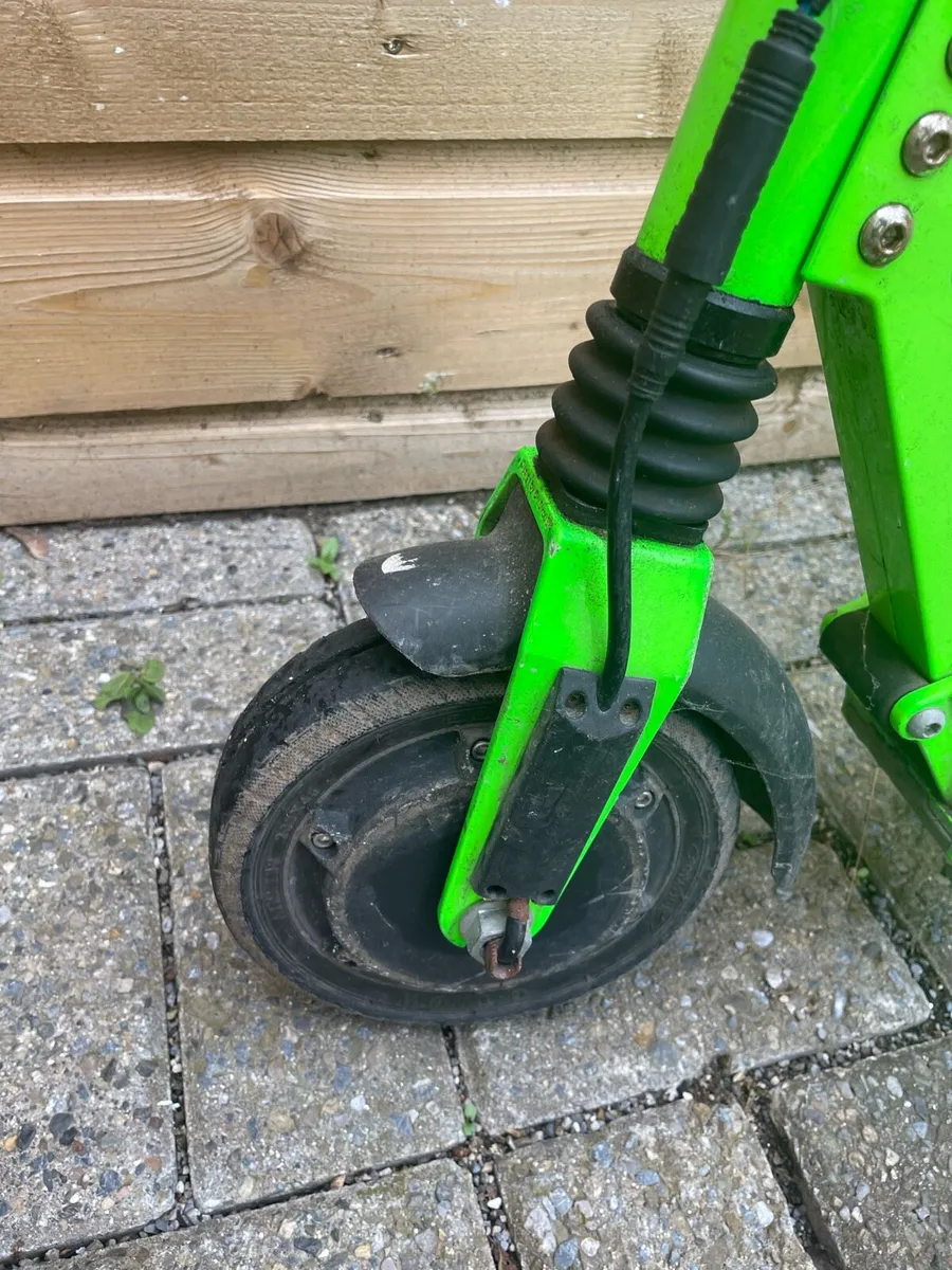Skymaster E-scooter - Image 3