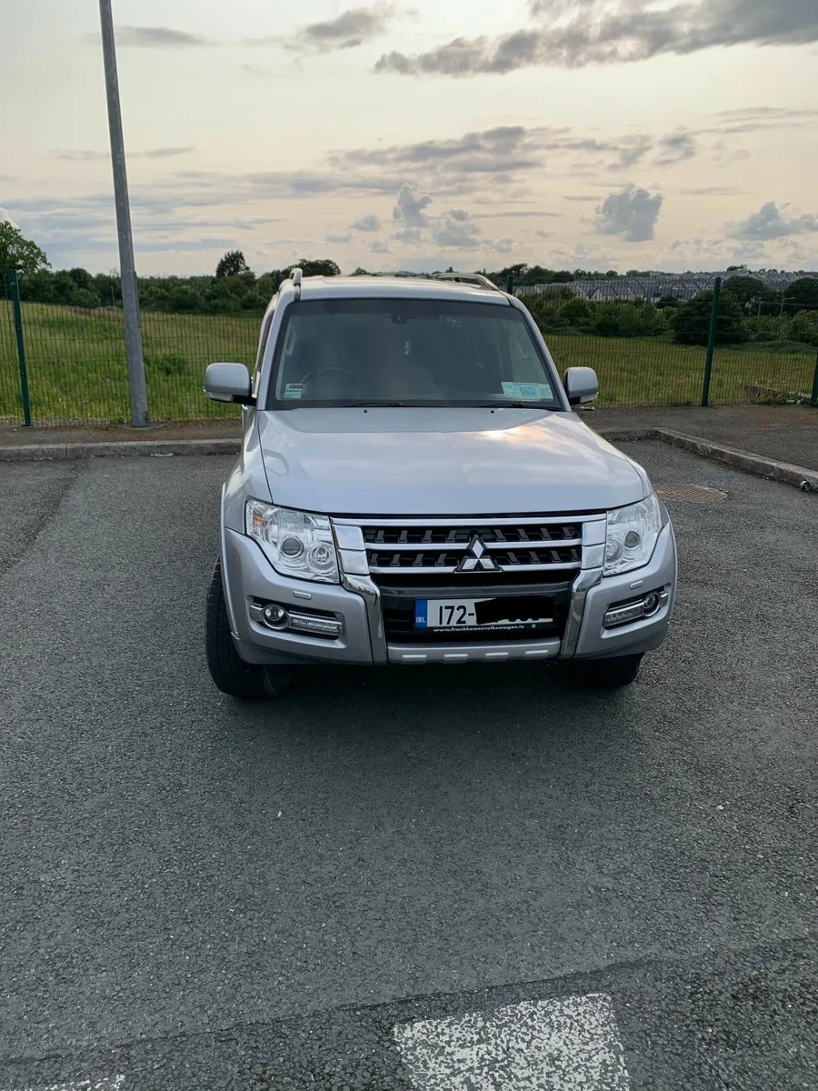 Mitsubishi Pajero 2017 - Image 1