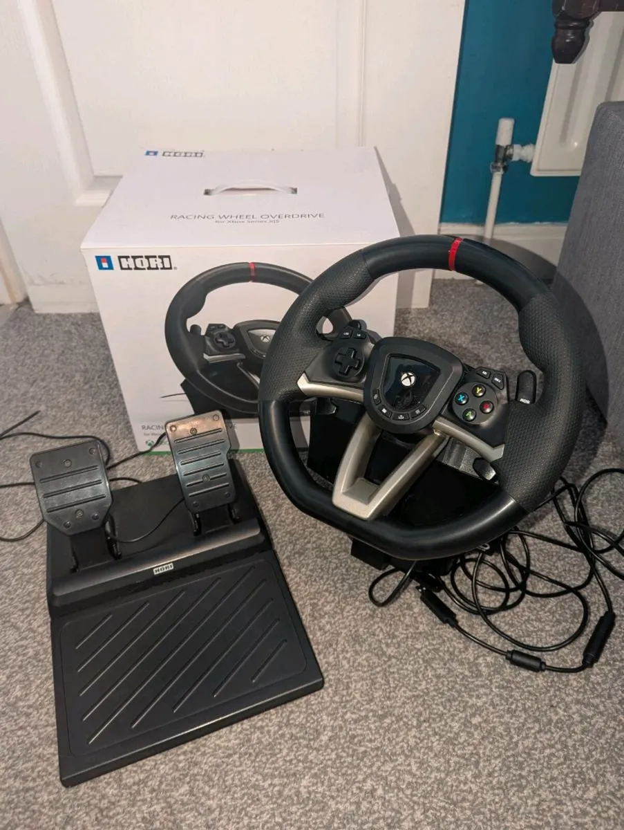 HORI Racing wheel - Image 1