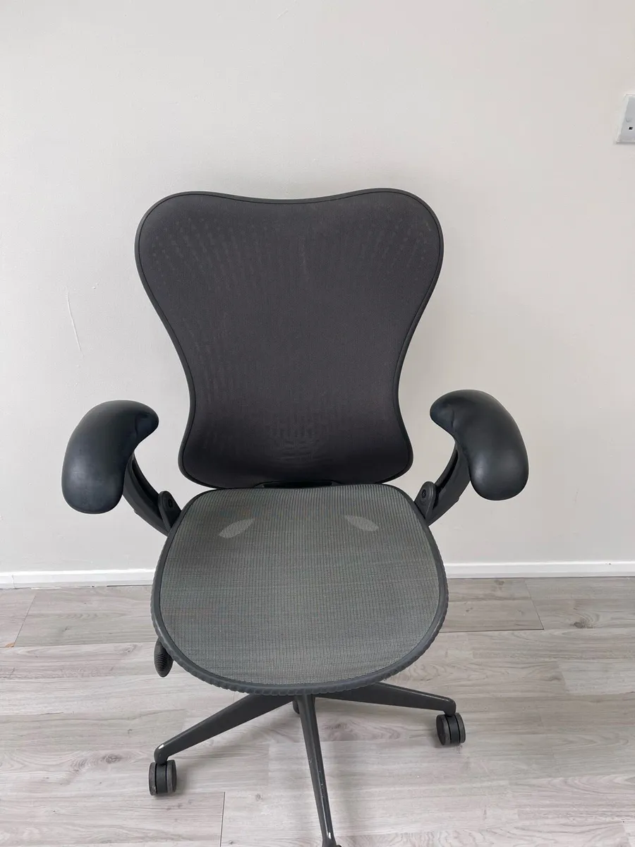 Herman Miller Mirra 1 Office Chair - Image 2