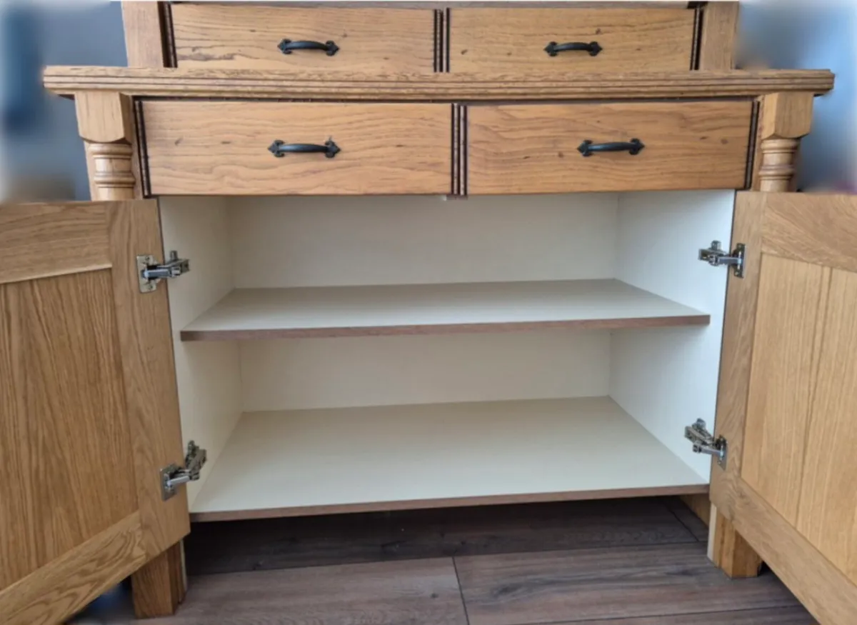 2pc Natural pinewood cabinet with marble counter - Image 2