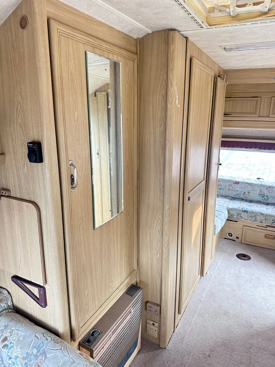 ✨BARGAIN LUNAR 5 BERTH✨ - Image 4