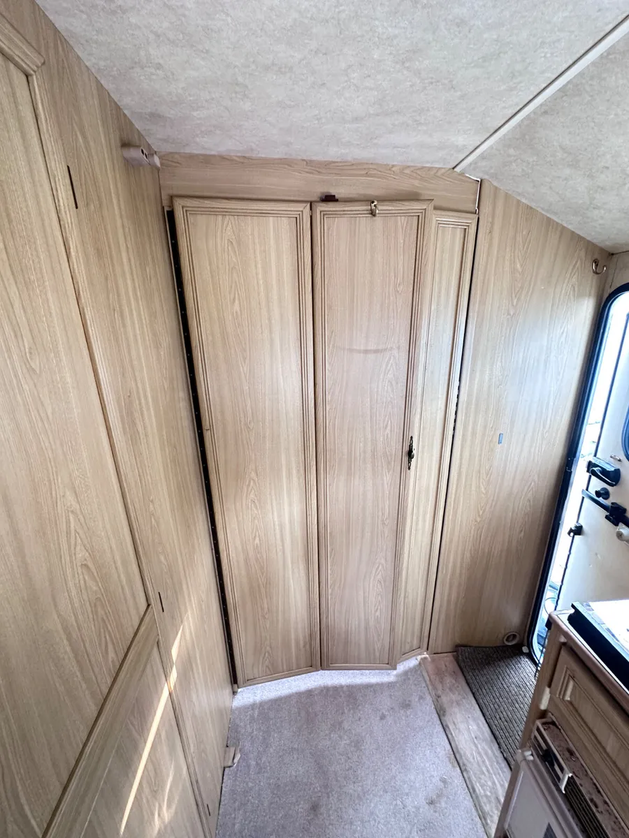 ✨BARGAIN LUNAR 5 BERTH✨ - Image 3