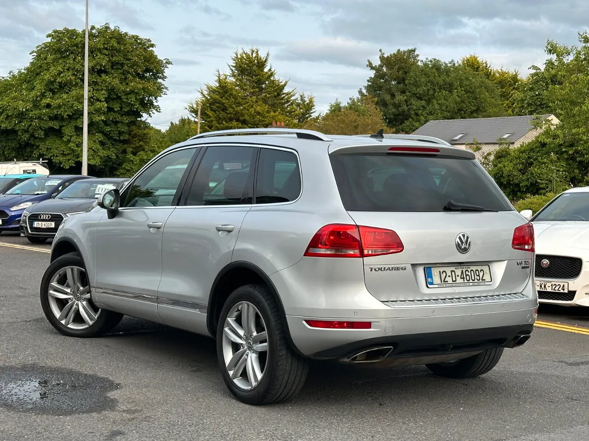 VW Touareg 2012 HIGH SPEC !!!! - Image 4