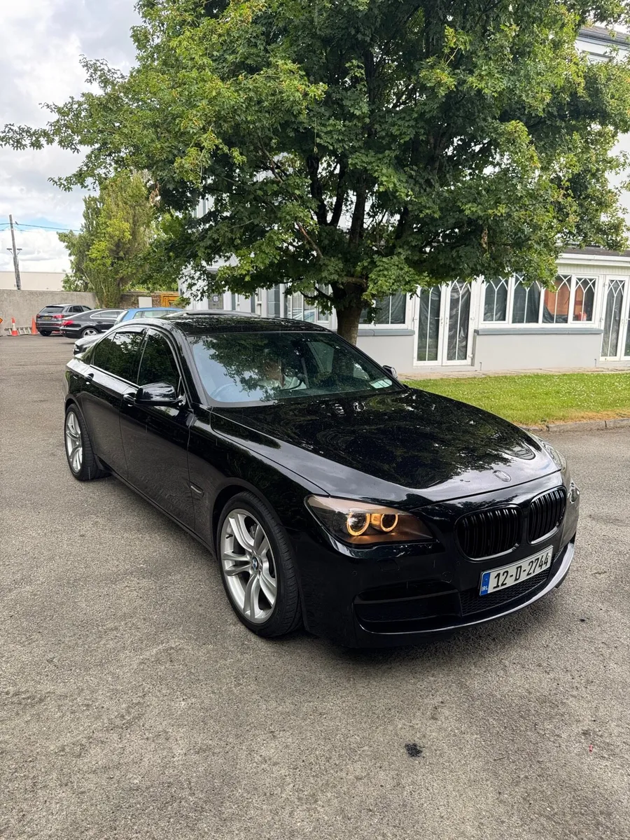 Car - Image 2