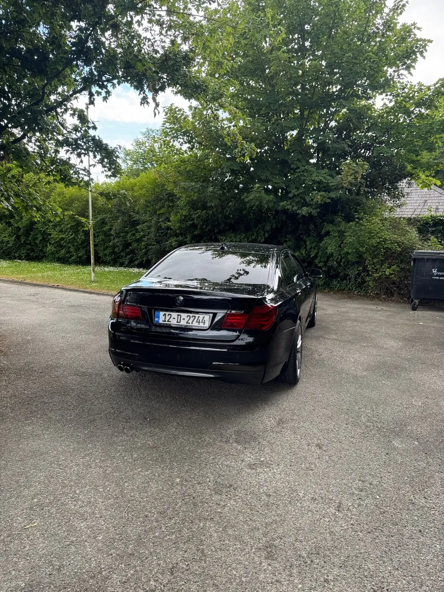 Car - Image 4