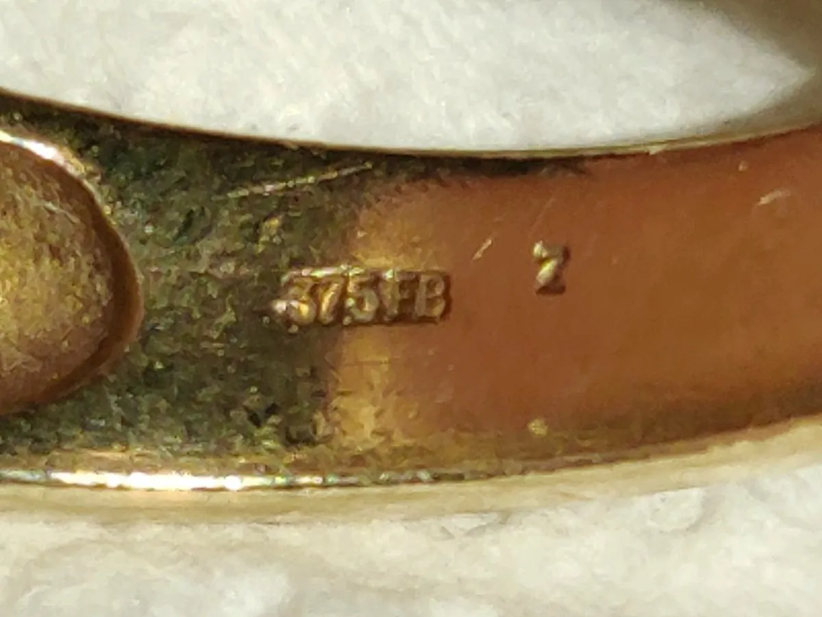STAR TREK EYE, 9CT Thick Gold 5.15 Gram New Ring ! - Image 2