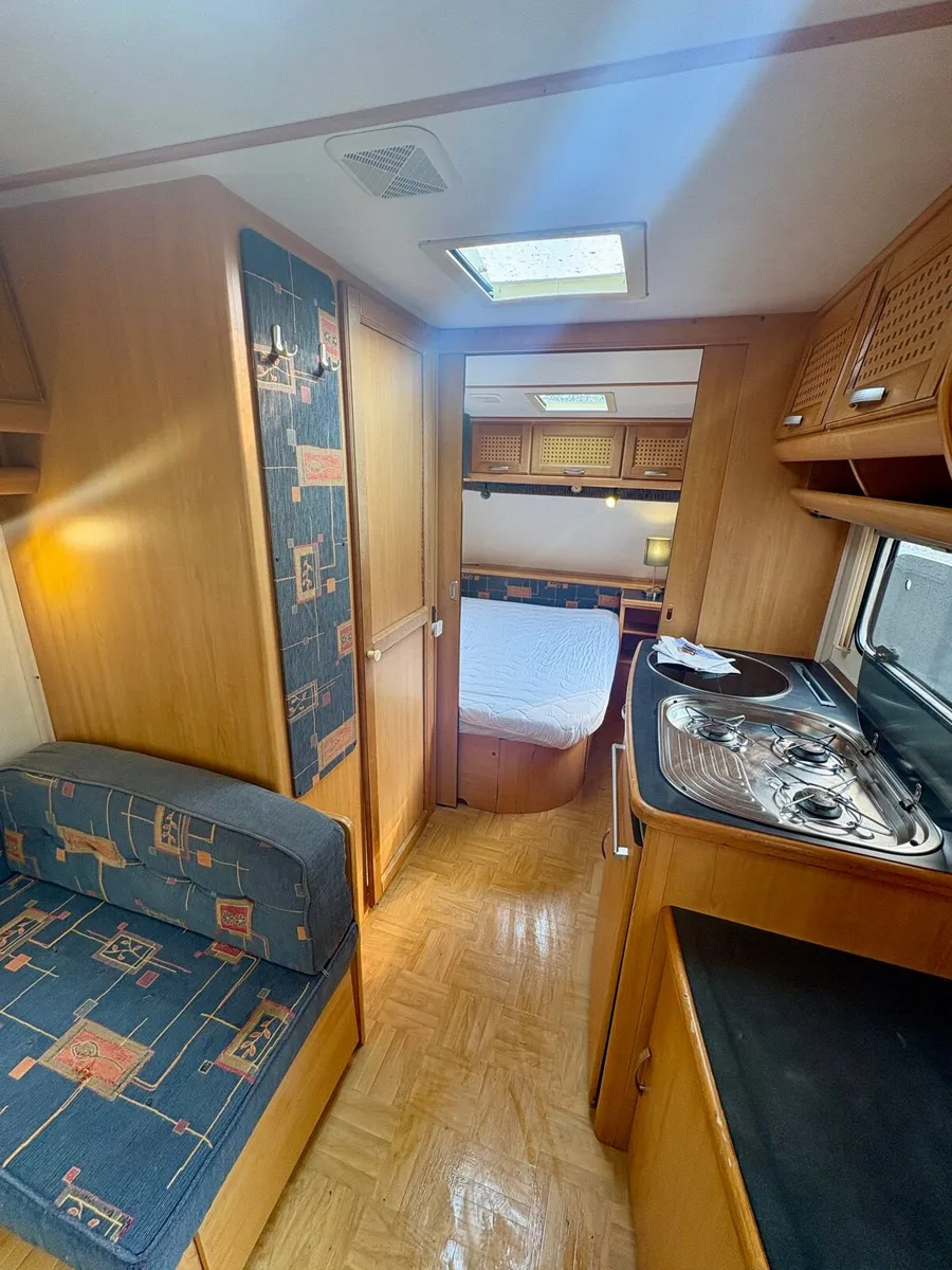 LMC Caravan fixed bed - Image 2