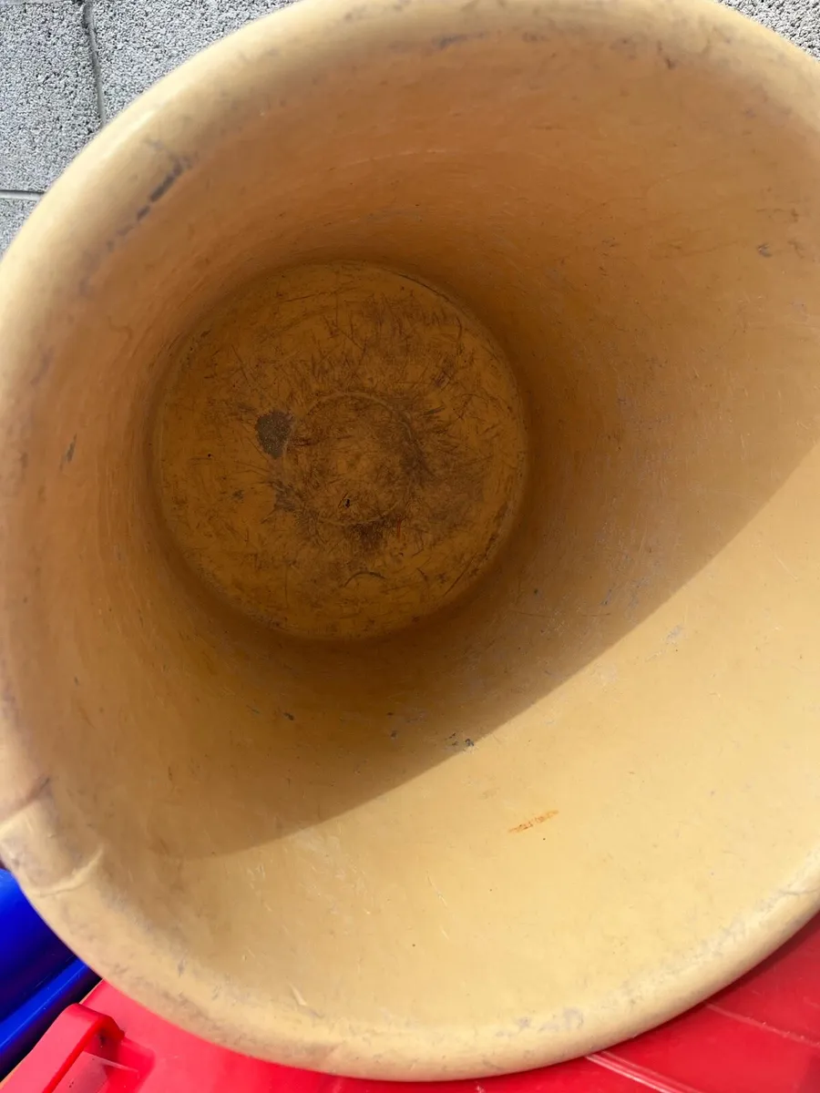 Two big buckets - Image 3