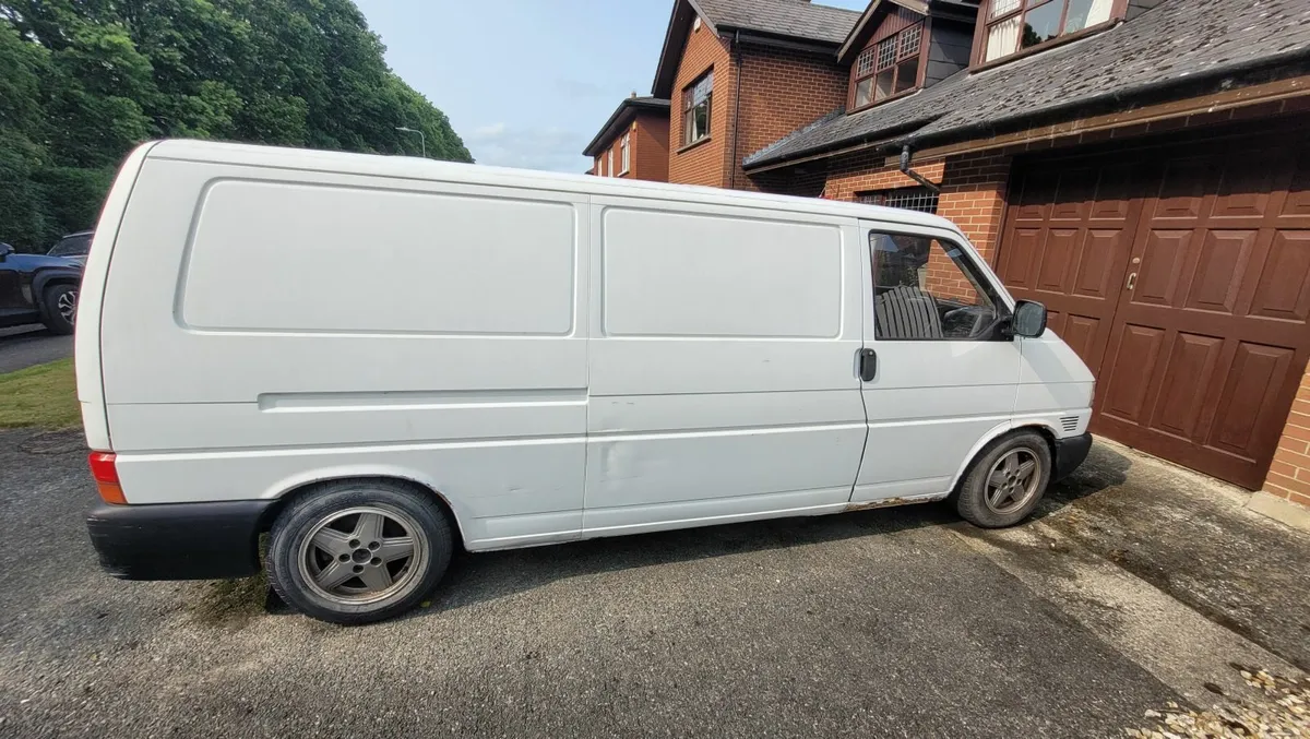 Volkswagen Transporter 1999 - Image 2
