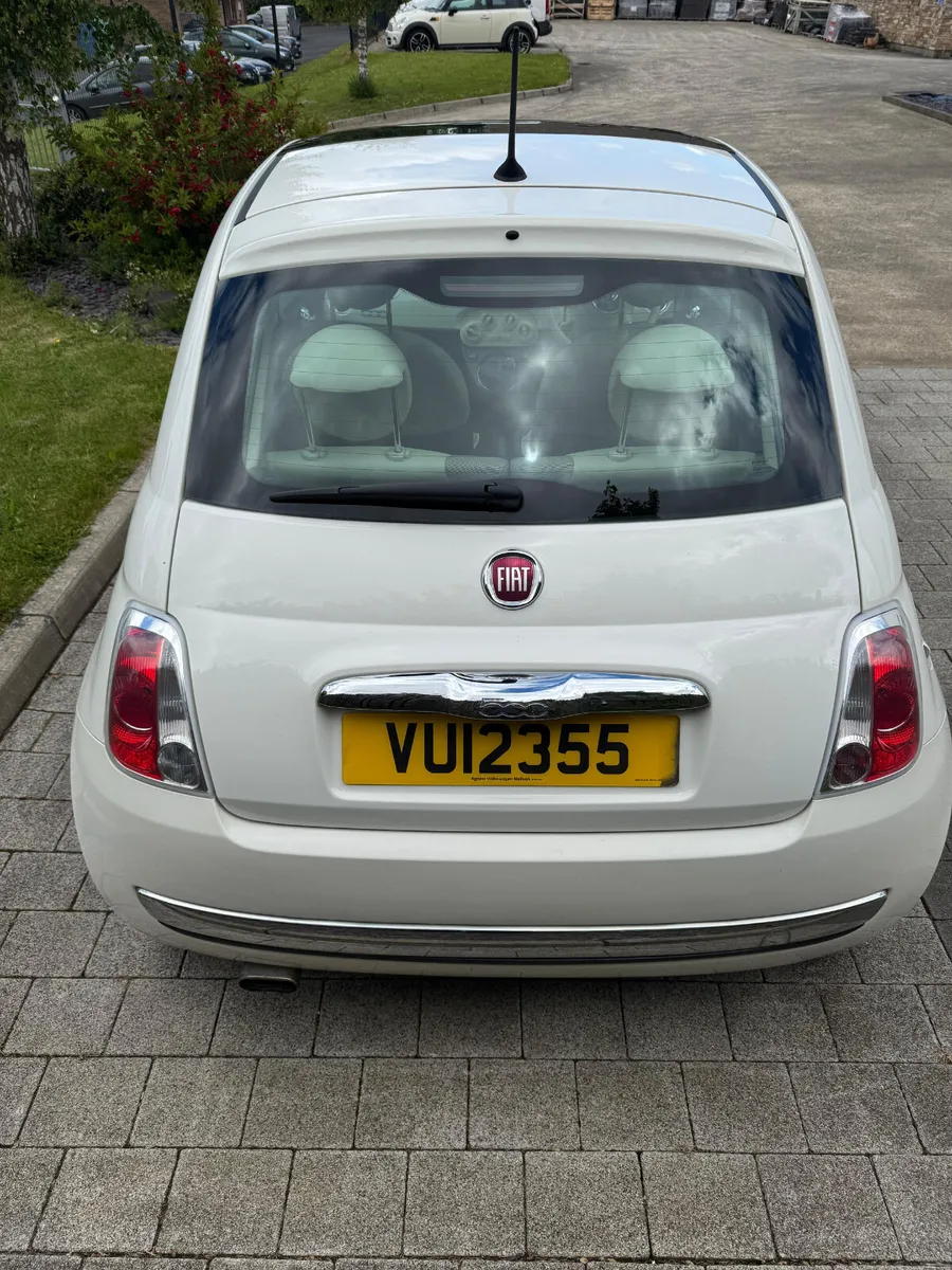 Fiat 500 1.2 Lounge 3dr [Start Stop] 2015 - Image 3