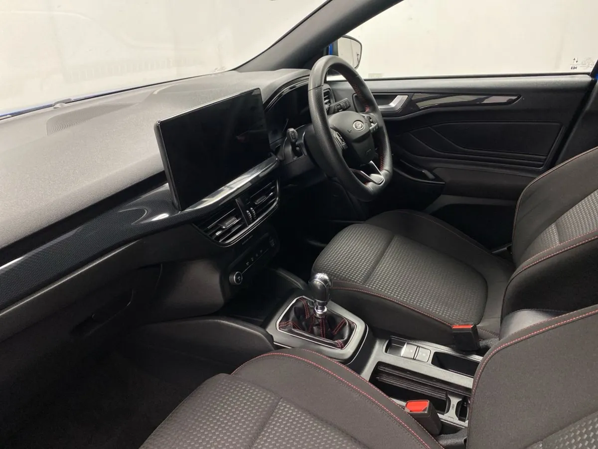 Ford Focus 1.0l Ecoboost 125PS St-line - Image 3