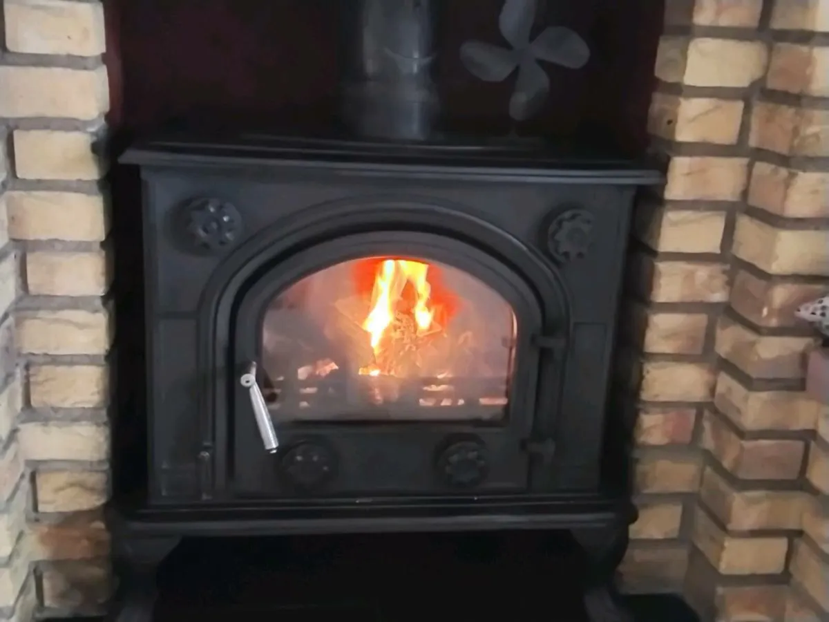 Solid Fuel Stove with back boiler - Image 2