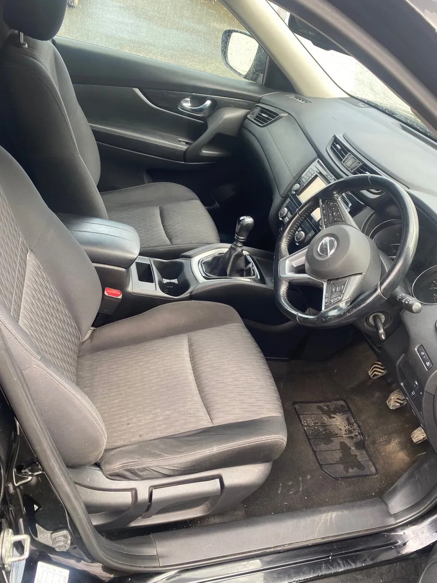 Nissan X-Trail 2019 - Image 2
