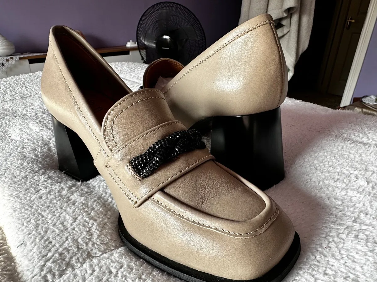 Leather ladies shoes - Image 2