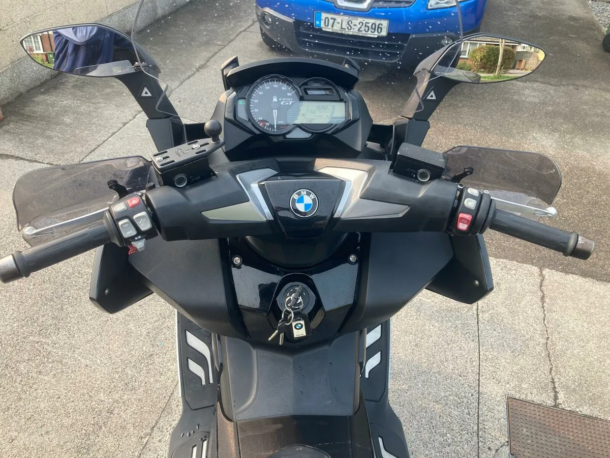 BMW C650 GT Maxi Scooter - Image 4