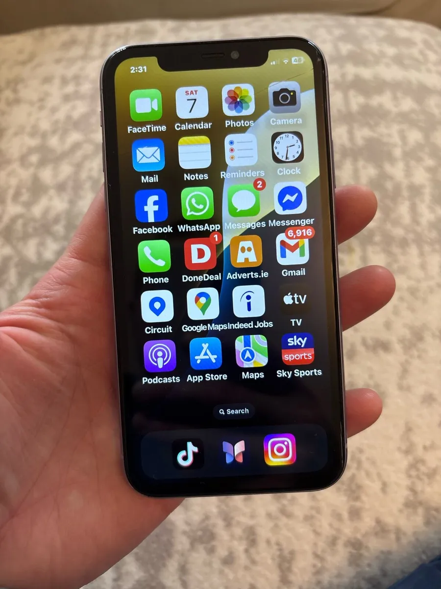 iPhone 11 sim free 64GB purple - Image 3