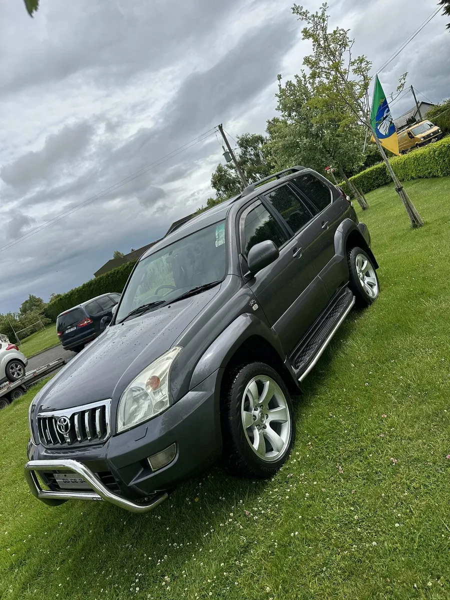 Toyota landcruiser lc5 - Image 2