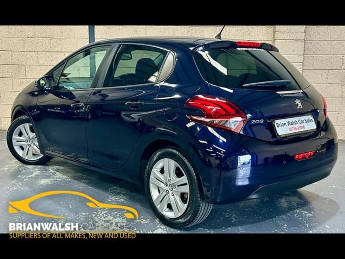 Peugeot 208 1.2 Automatic - Image 4