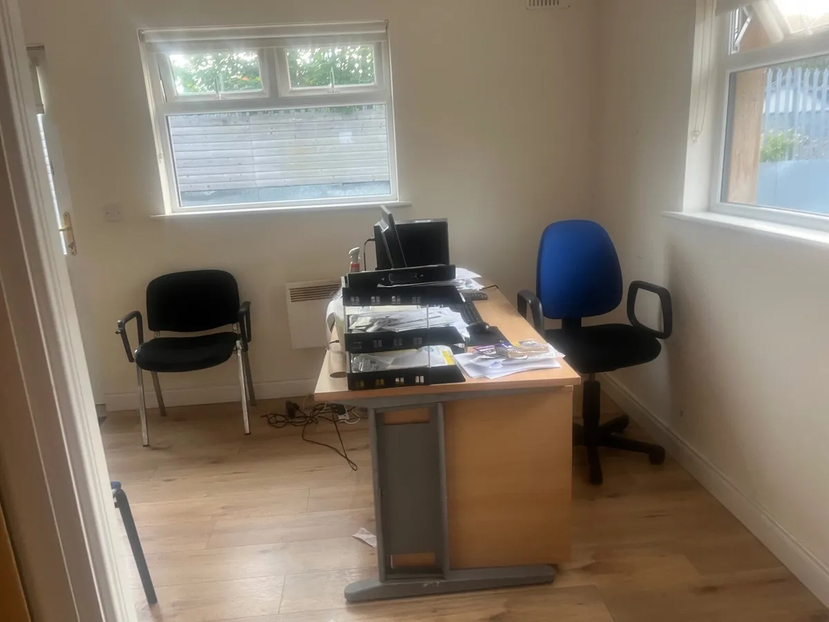 Fully fitted office and large separate storage - Image 4