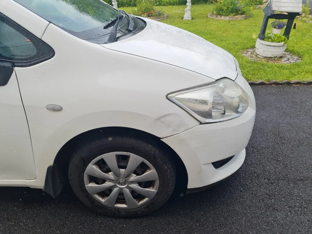 Toyota Auris CAr - Image 2