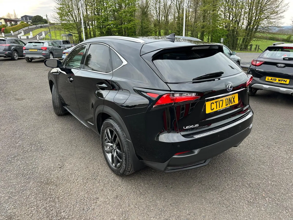 Lexus NX 300h 2.5 Luxury 5dr CVT 2017 - Image 4
