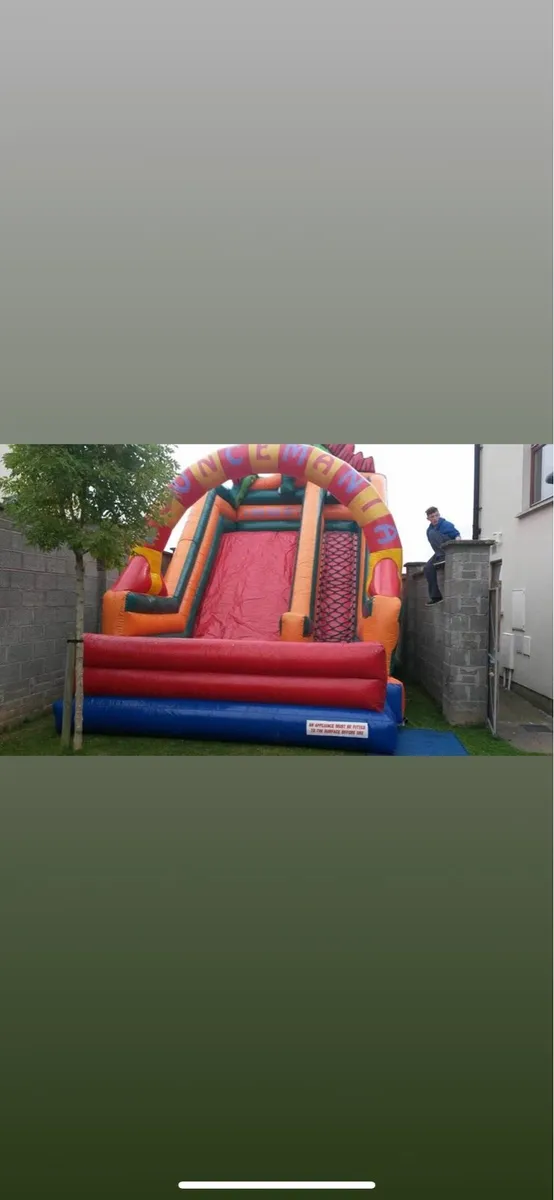 Bounce castle slides - Image 2