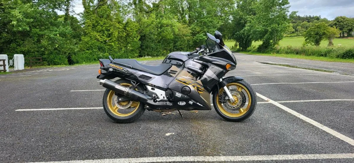 1999 honda CBR1000F - Image 1