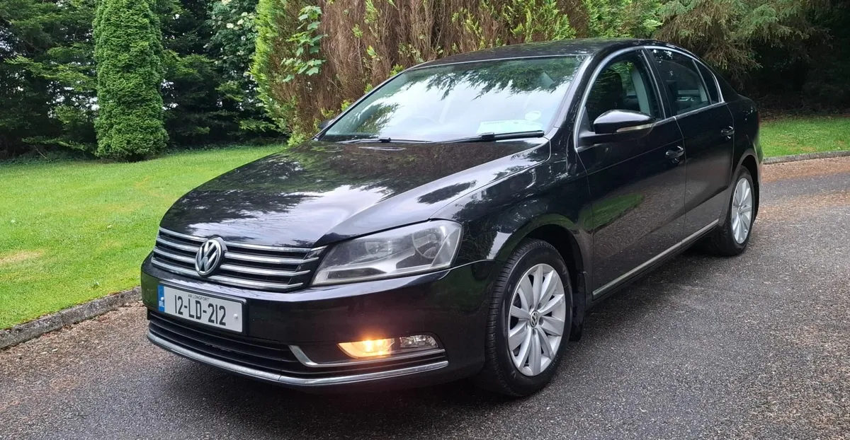 12 VW Passat. , MINT,    NCT 2/26 - Image 4