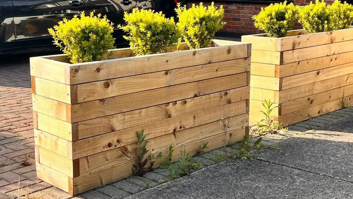 Raised Garden Bed Planter box from 4x2 - Image 1