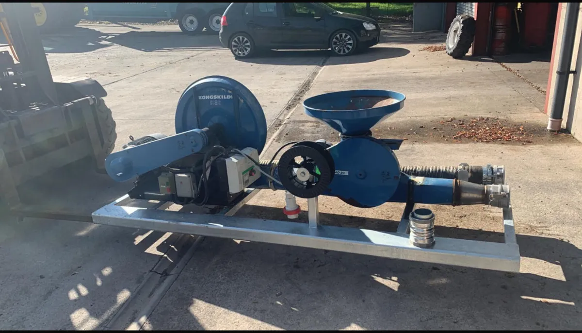 Kongskilde Meal Blower - Image 1