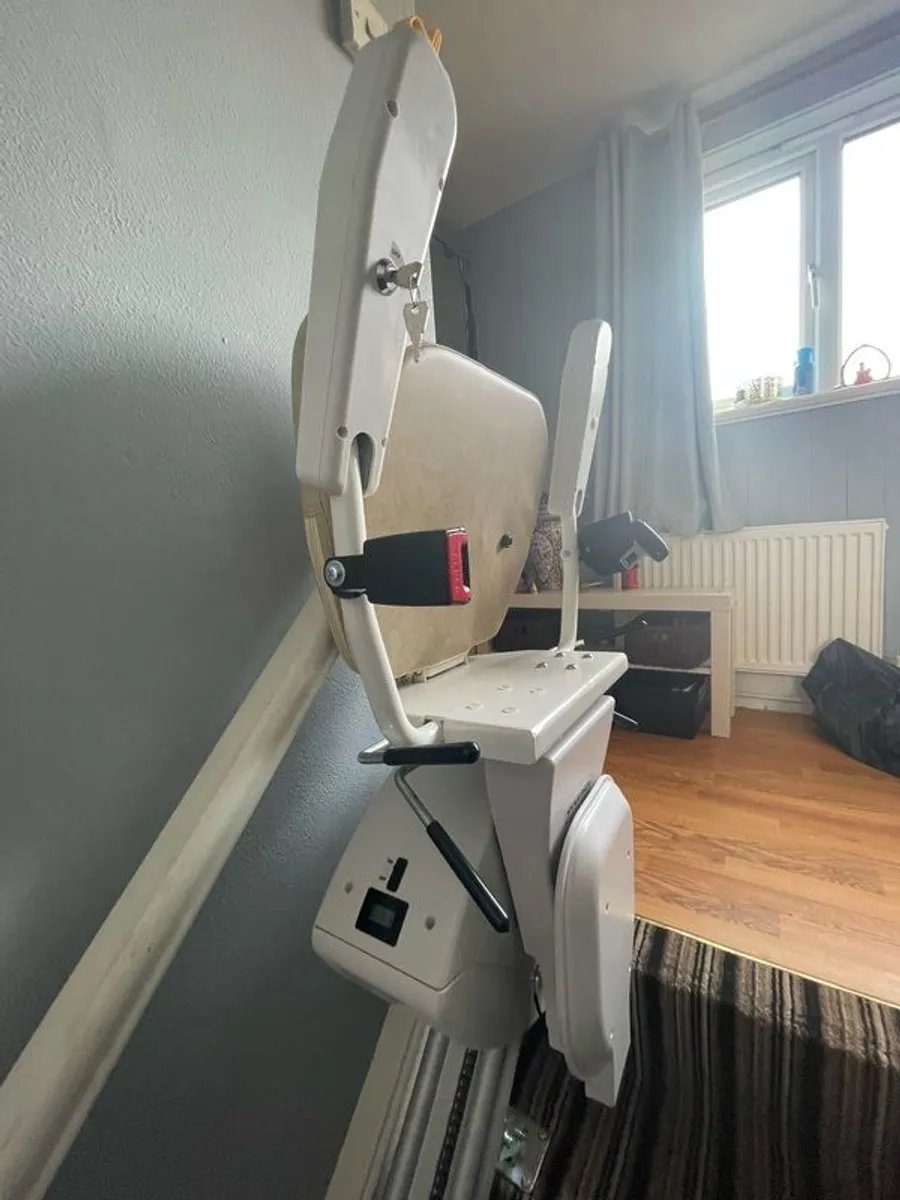 Stair lift - Image 2