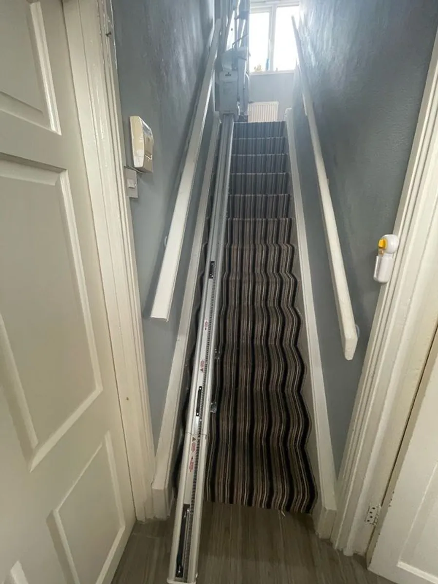 Stair lift - Image 3