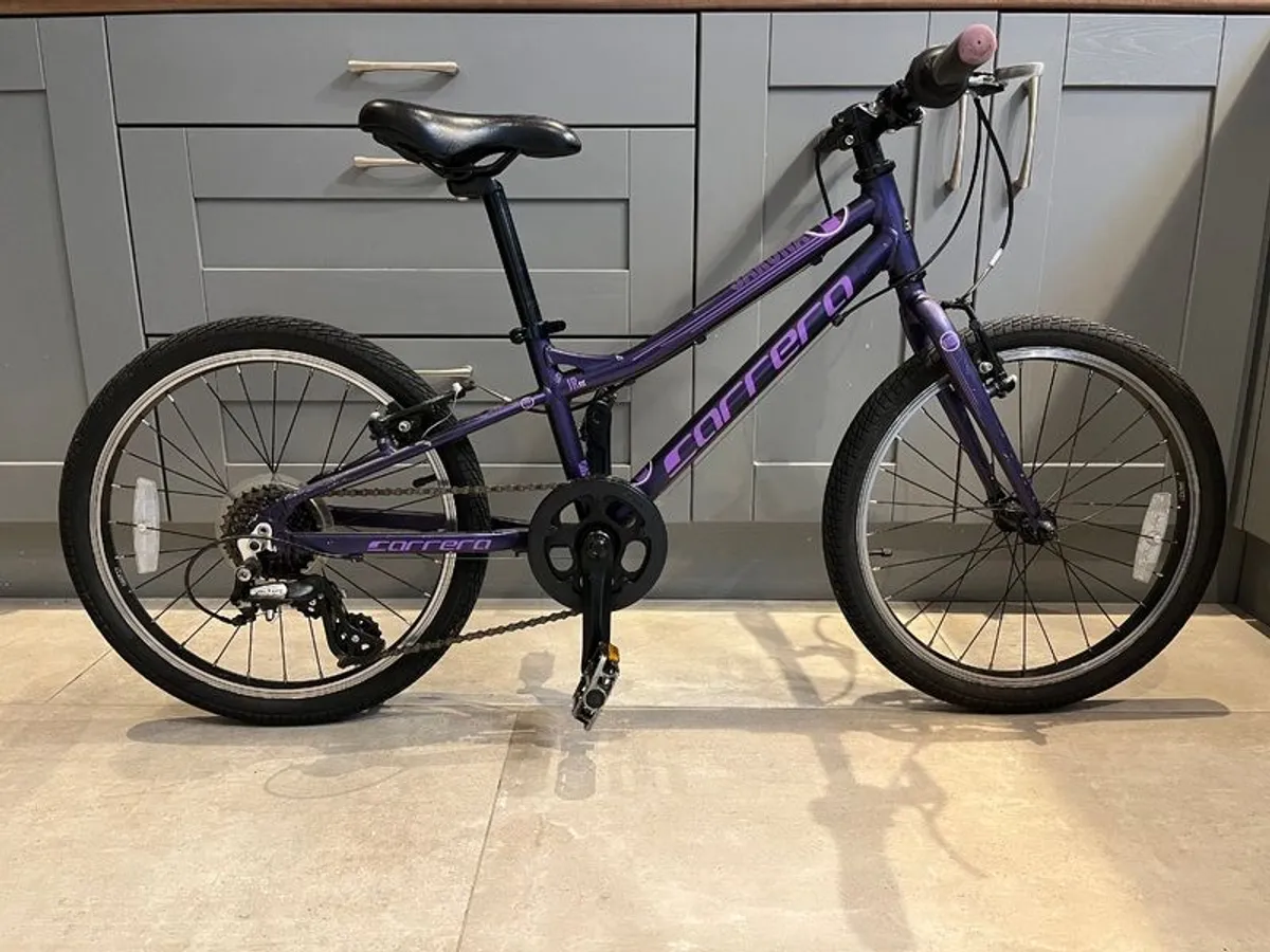 Carrera Saruna hybrid bike - 20 inch wheels - Image 1