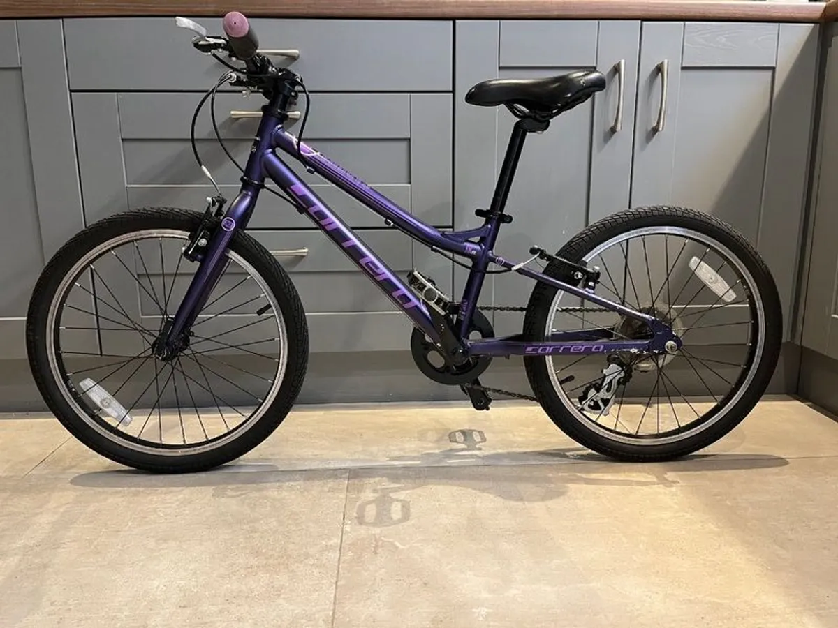 Carrera Saruna hybrid bike - 20 inch wheels - Image 2