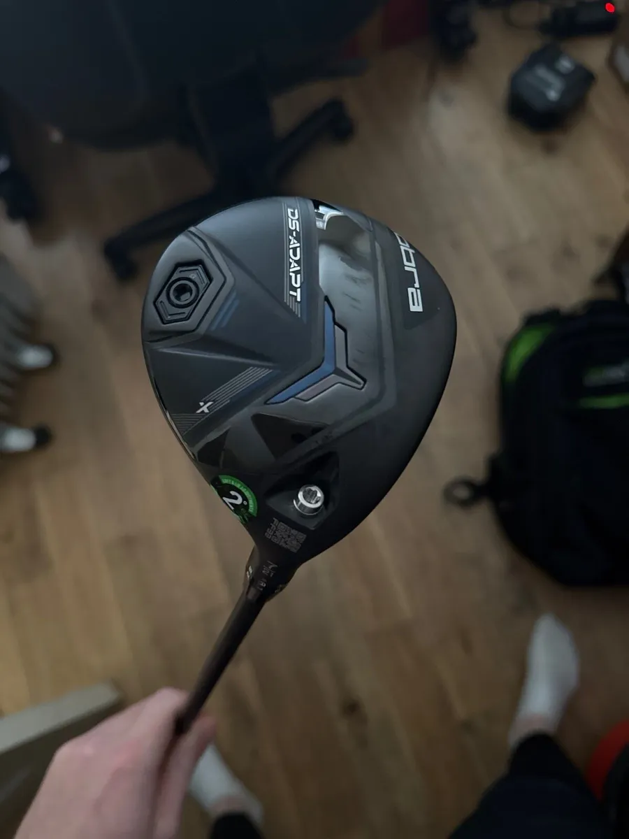 Cobra DS adapt 7 wood Venus velcore 7x shaft - Image 1
