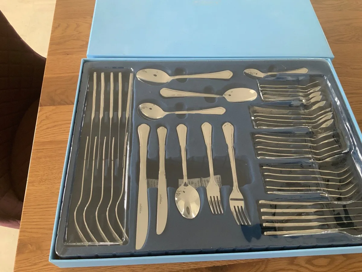 Newbridge Kitchen Cultery Set - Image 2