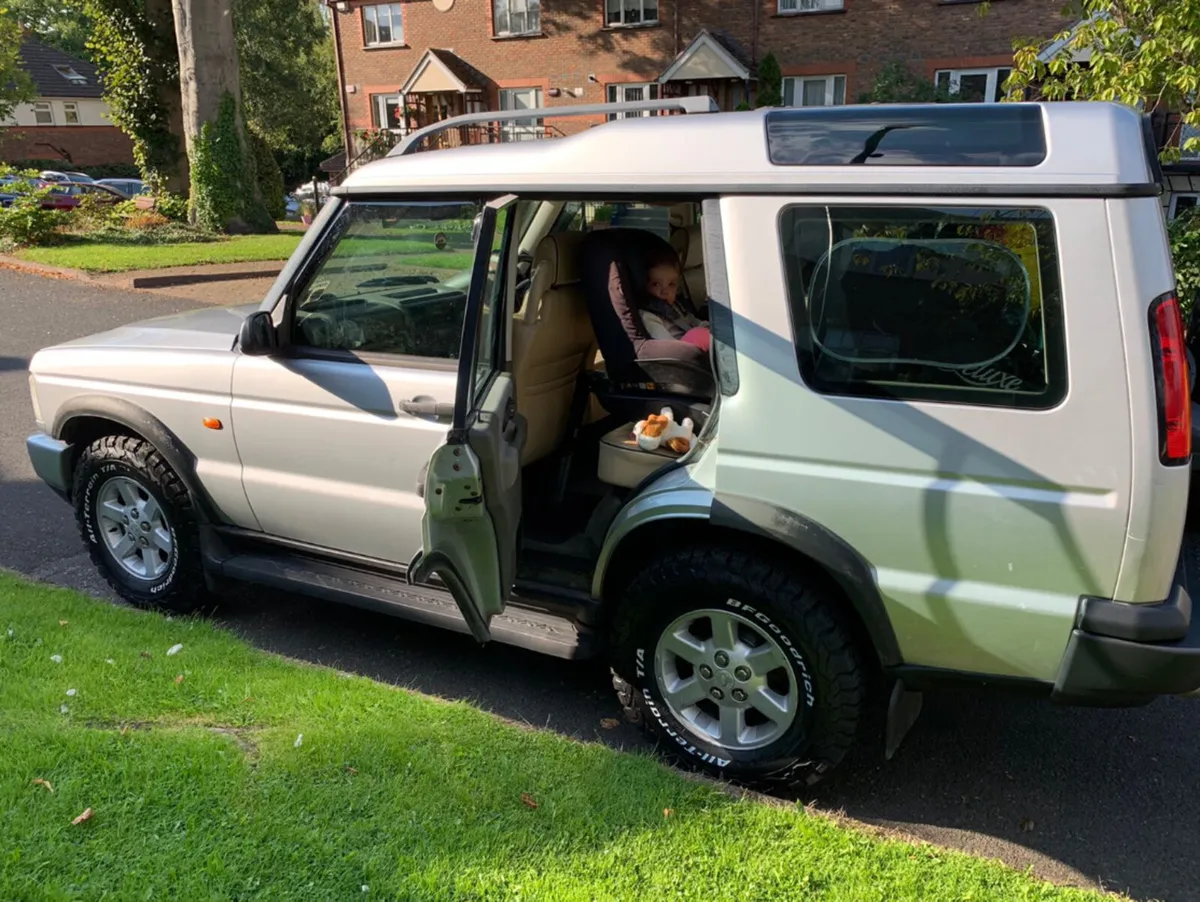 Landrover Discovery 2004 - Image 2