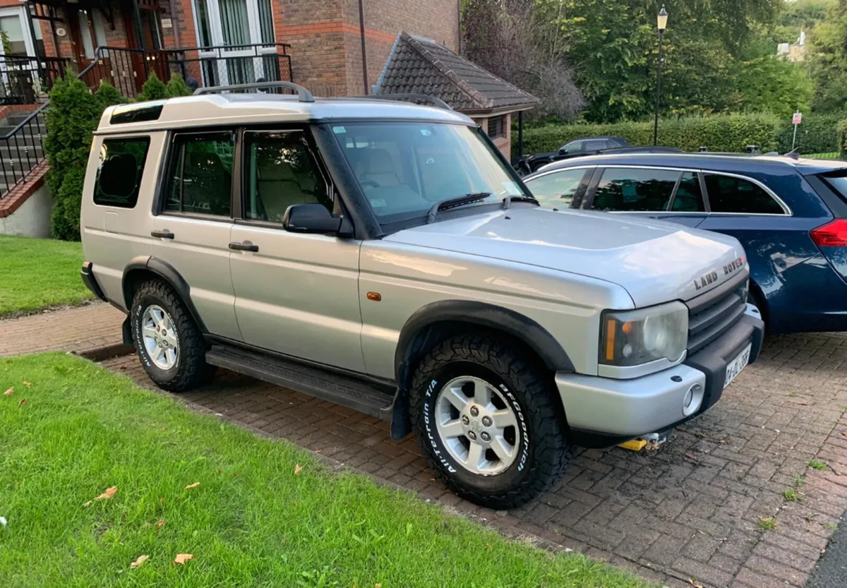 Landrover Discovery 2004 - Image 1