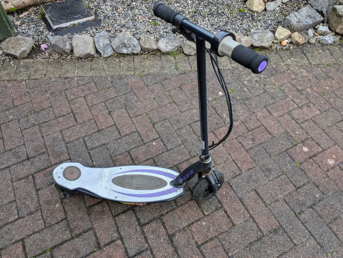 Razor Core E100 Electric scooter - Image 3