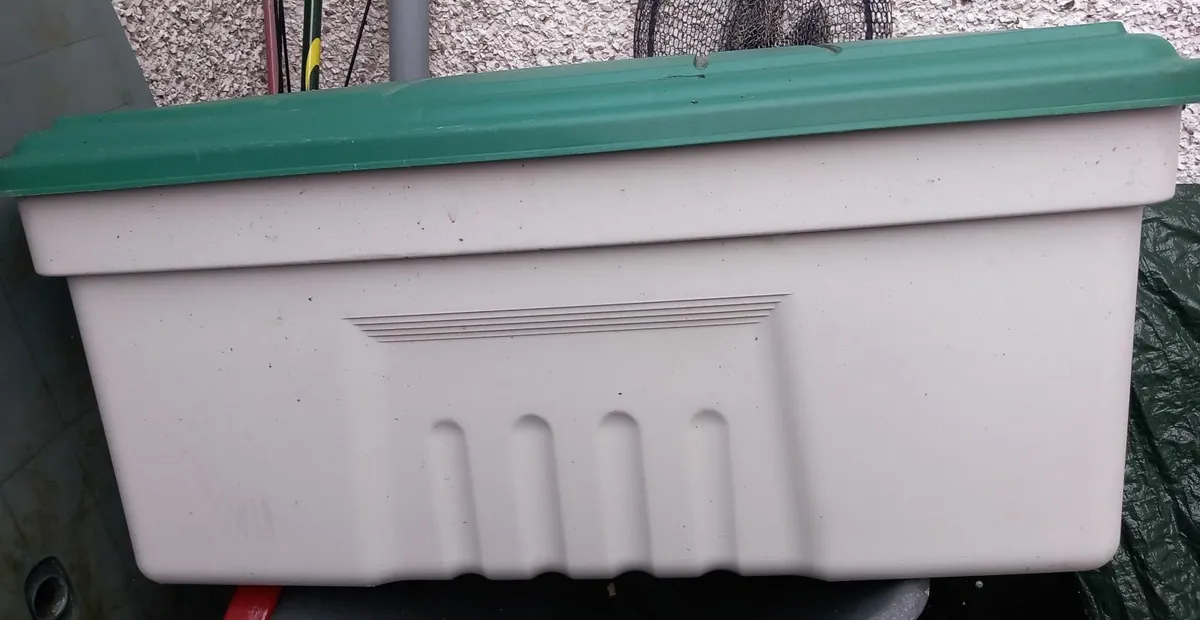 Fuel bunker & garden dry storage box - Image 4