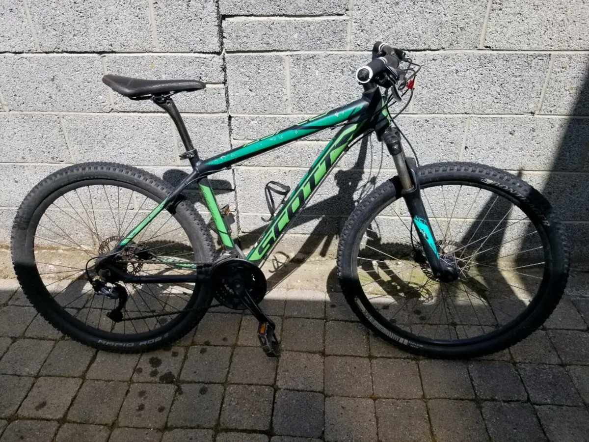 Scott aspect medium frame and 27.5 tyres - Image 3