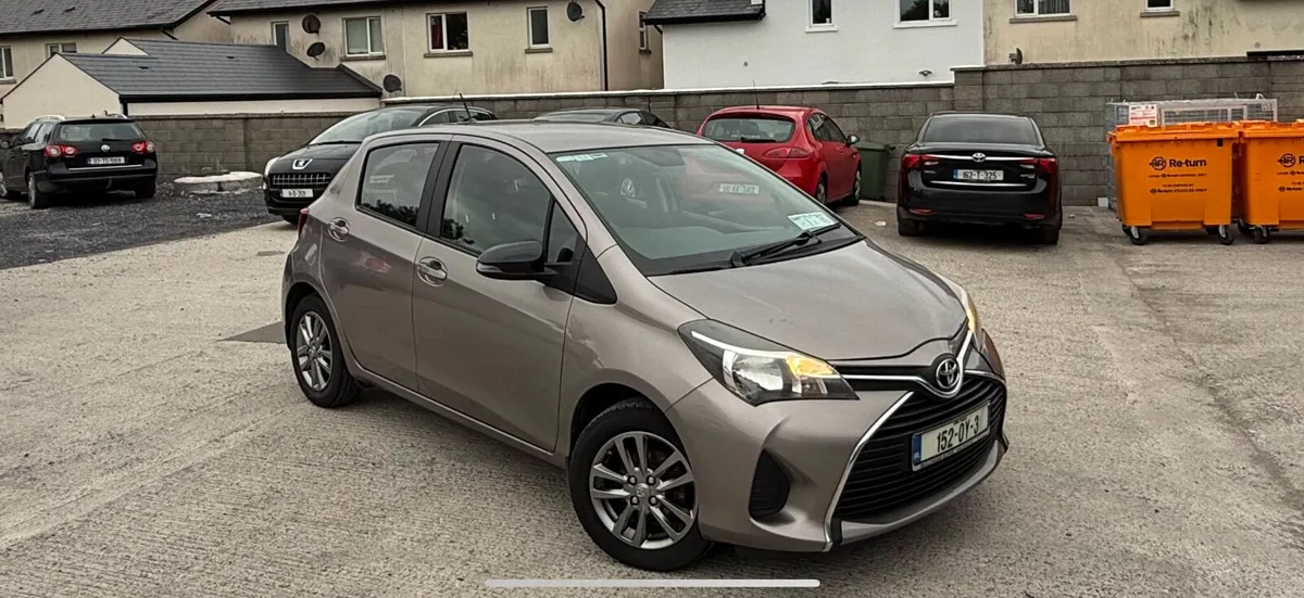 152 Toyota Yaris 1.0 - Image 2